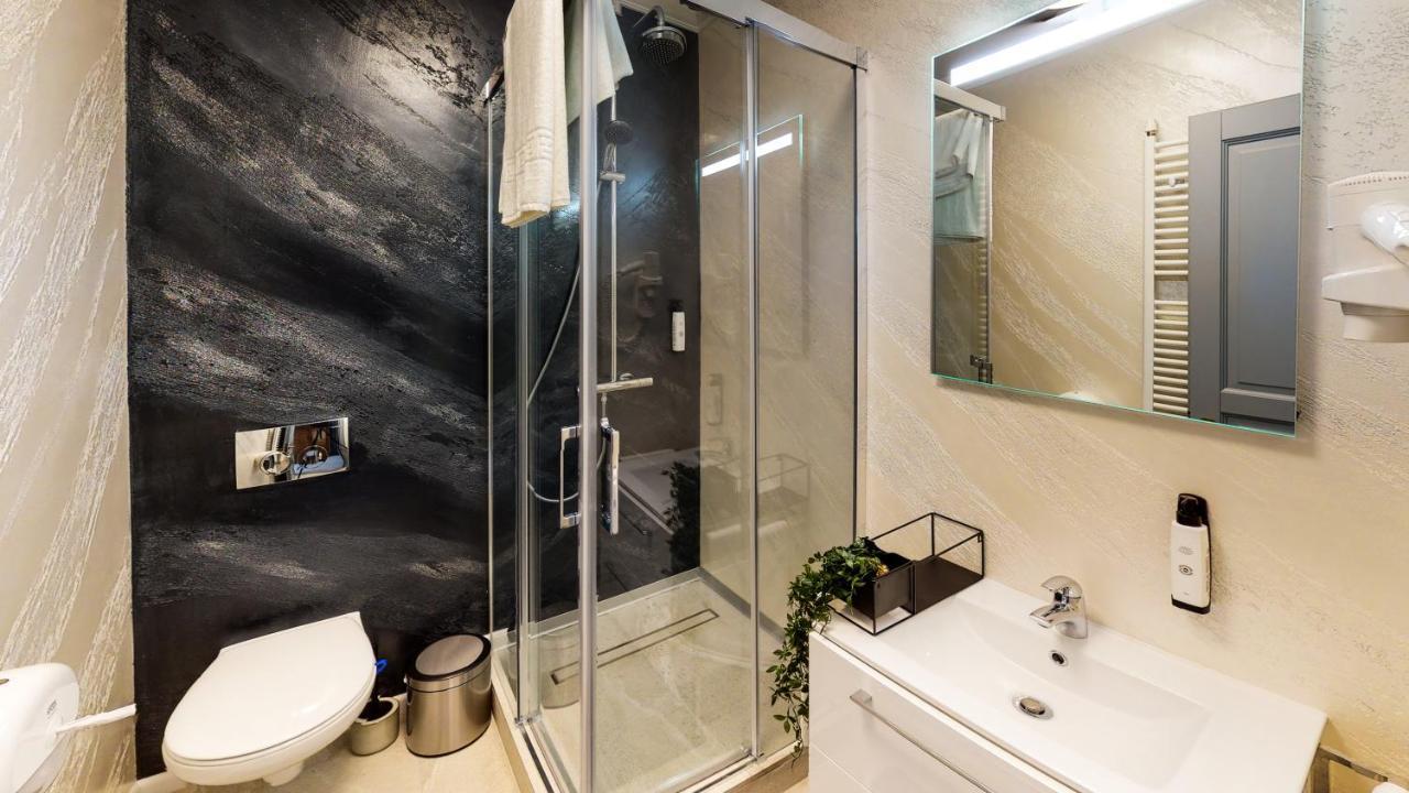 Hotel Angel Sofia Fălticeni Zewnętrze zdjęcie