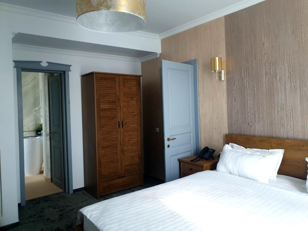 Hotel Angel Sofia Fălticeni Zewnętrze zdjęcie